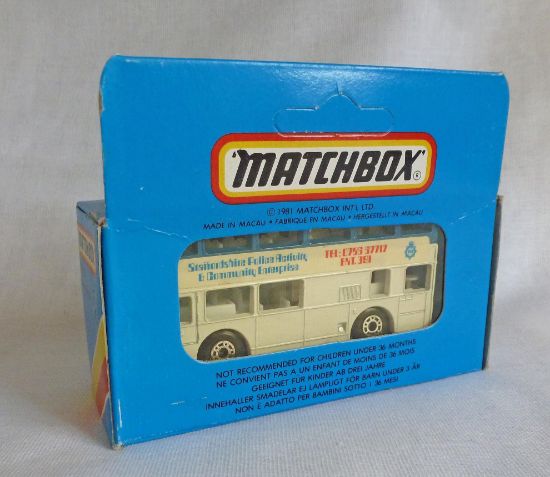 Rockertron Toys. Matchbox Blue Box MB17 London Bus 