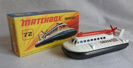 Picture of Matchbox Superfast MB72c Hovercraft with Blue Windows