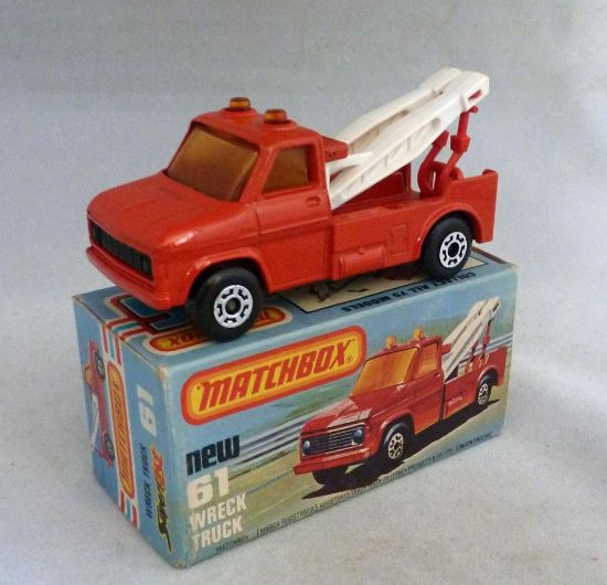 Picture of Matchbox Superfast MB61d Wreck Truck Red with Satin Black Base