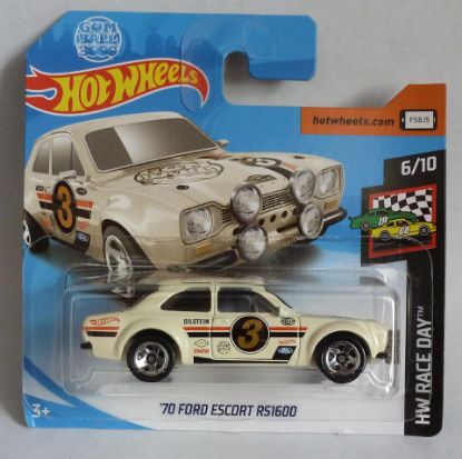 Picture of HotWheels '70 Ford Escort RS1600 Gum Ball 3000 "HW Race Day" 6/10 Off White Short Card