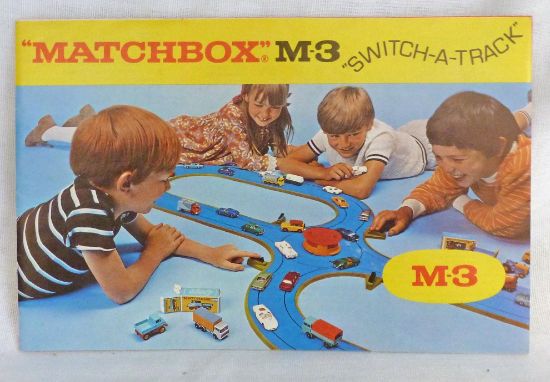 Picture of Matchbox Motorway M-3 Switch-A-Track Catalogue [A]