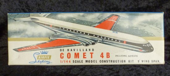 Picture of Airfix Series 3 Vintage Sky King DH Comet 4B 
