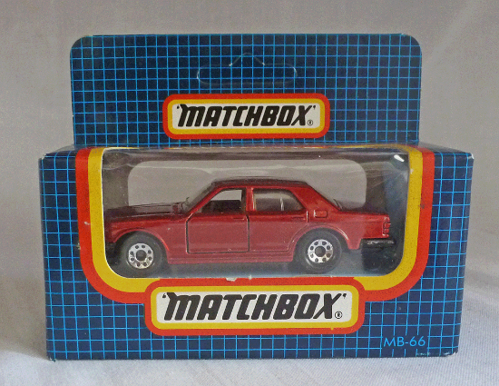 Picture of Matchbox Dark Blue Box MB66 Rolls Royce Silver Spirit Red [Macau issue]