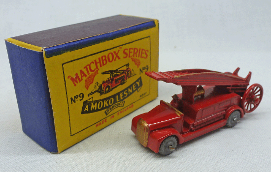 Rockertron Toys. Moko Lesney Matchbox MB9a Dennis Fire Escape B1 Box