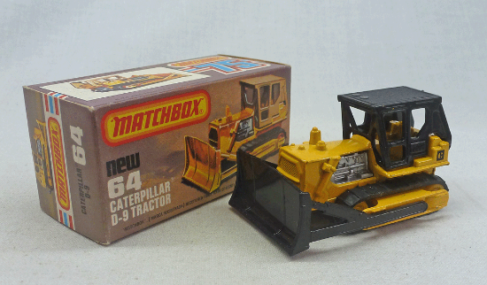 Picture of Matchbox Superfast MB64e Caterpillar Tractor with SILVER BASE