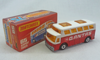 Picture of Matchbox Superfast MB65E Airport Coach "Qantas"