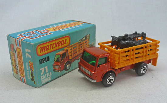 Picture of Matchbox Superfast MB71e Dodge Cattle Truck Bronze with Green Windows