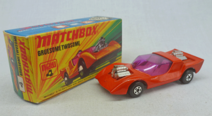 Picture of Matchbox Superfast MB4e Gruesome Twosome Red i Box