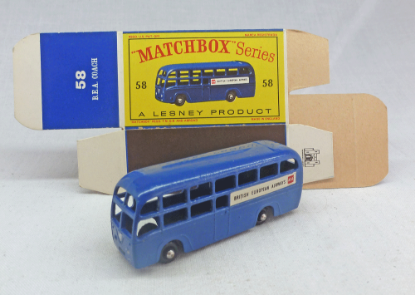 Picture of MATCHBOX MB58a B.E.A COACH BPW WITH FLAT D TYPE BOX