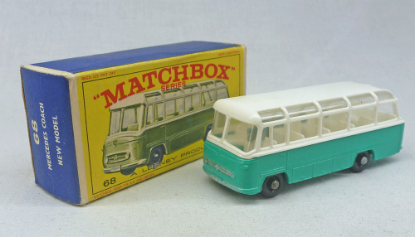 Picture of MATCHBOX MB68 MERCEDES COACH TURQUOISE [LOW SEATS]